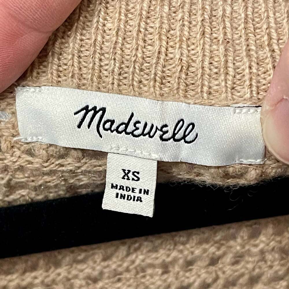 Madewell Sequin-Embellished V-Neck Sweater Vest in Heather Tawny - Picture 3 of 4